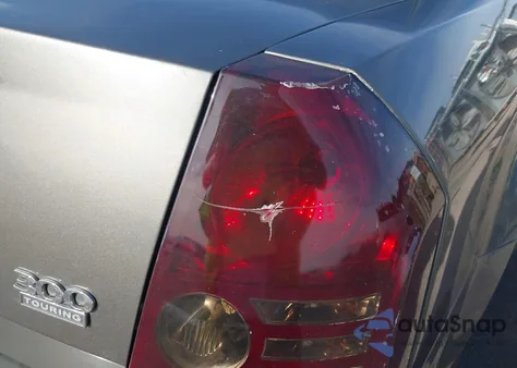 2009 Chrysler 300 Touring from USA, damaged, VIN 2C3KA53V59H621628